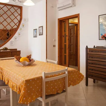Casa Delle Rondini 펜션 *